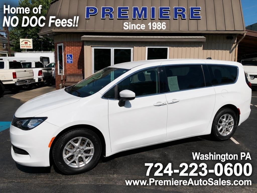 2022 Chrysler Voyager LX