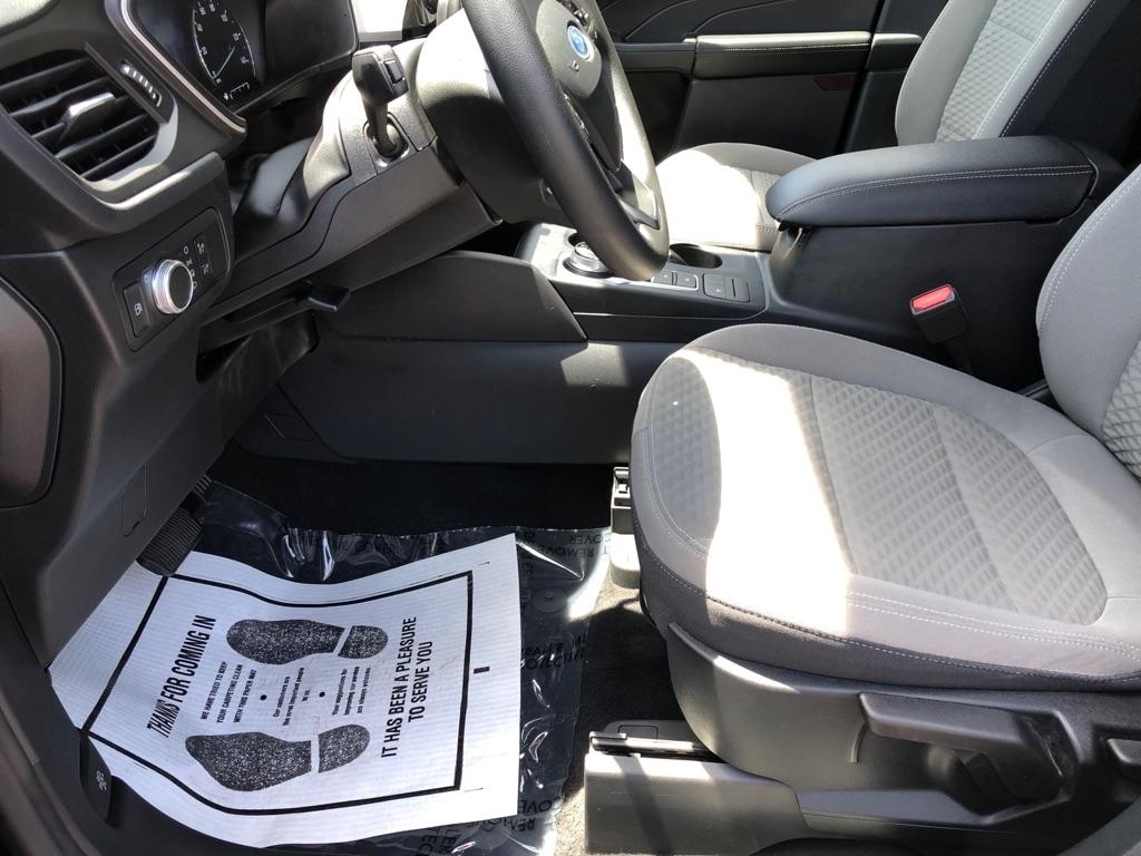Ford Escape Hybrid  2021
