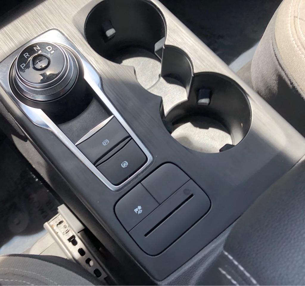 Ford Escape Hybrid  2021