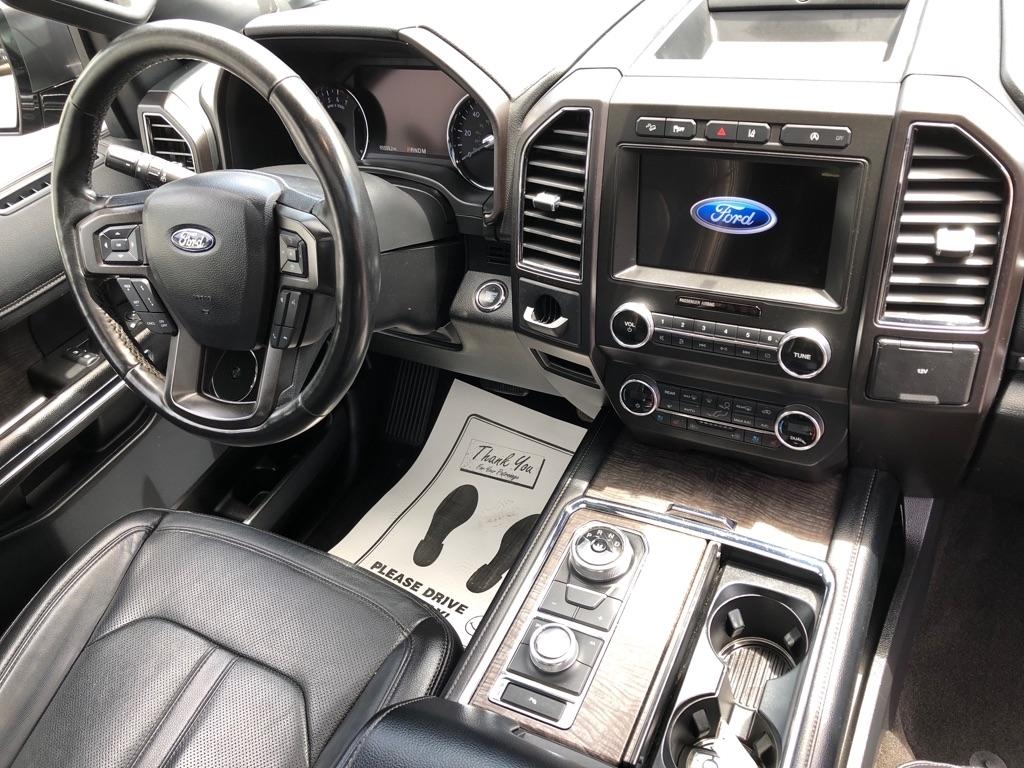 Ford Expedition  2020