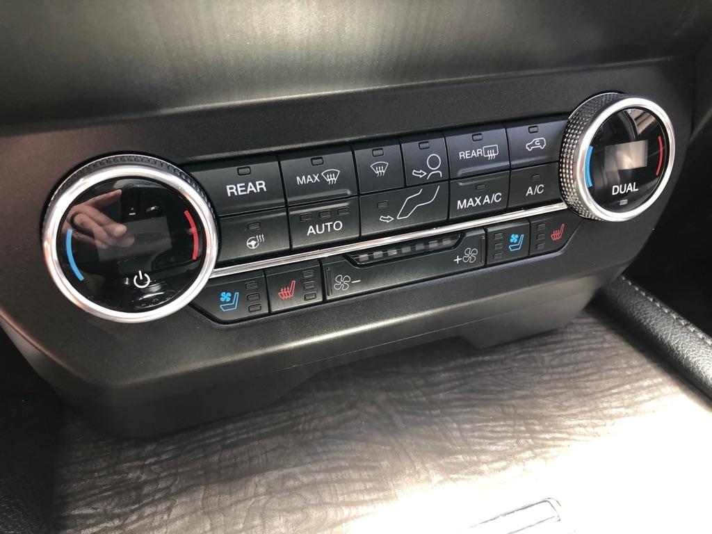 Ford Expedition  2020