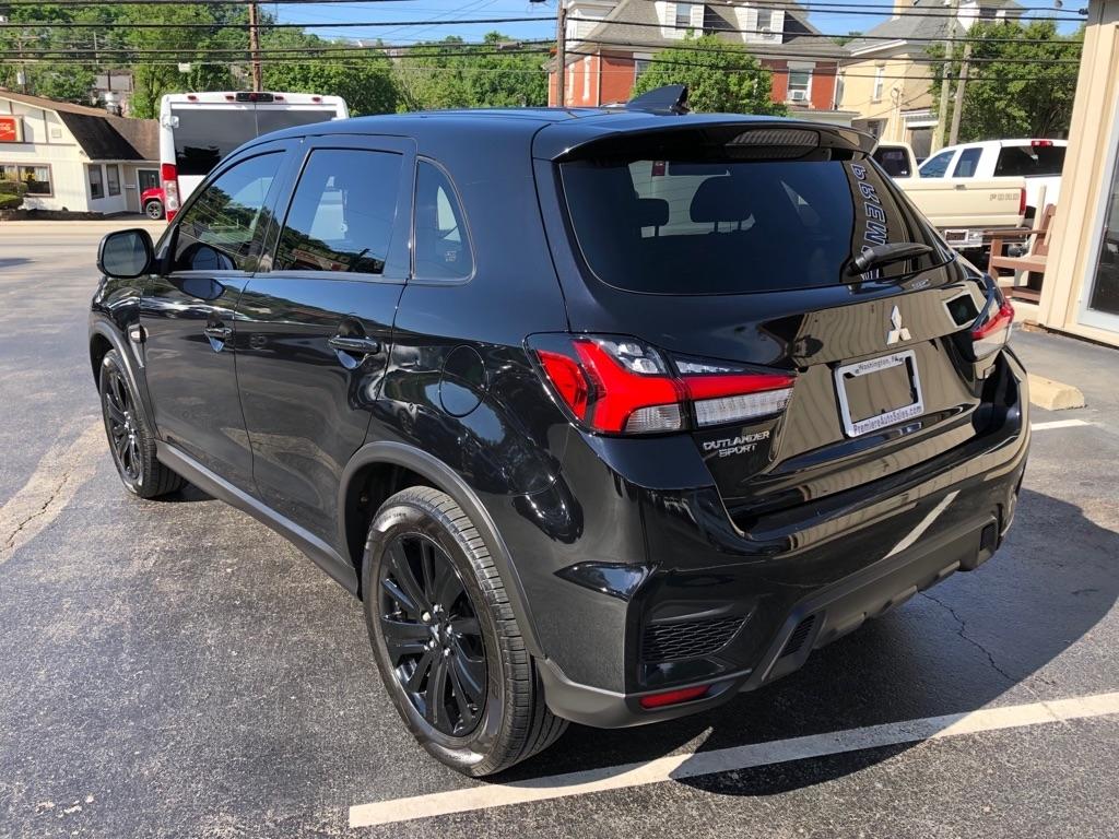 Mitsubishi Outlander Sport  2022