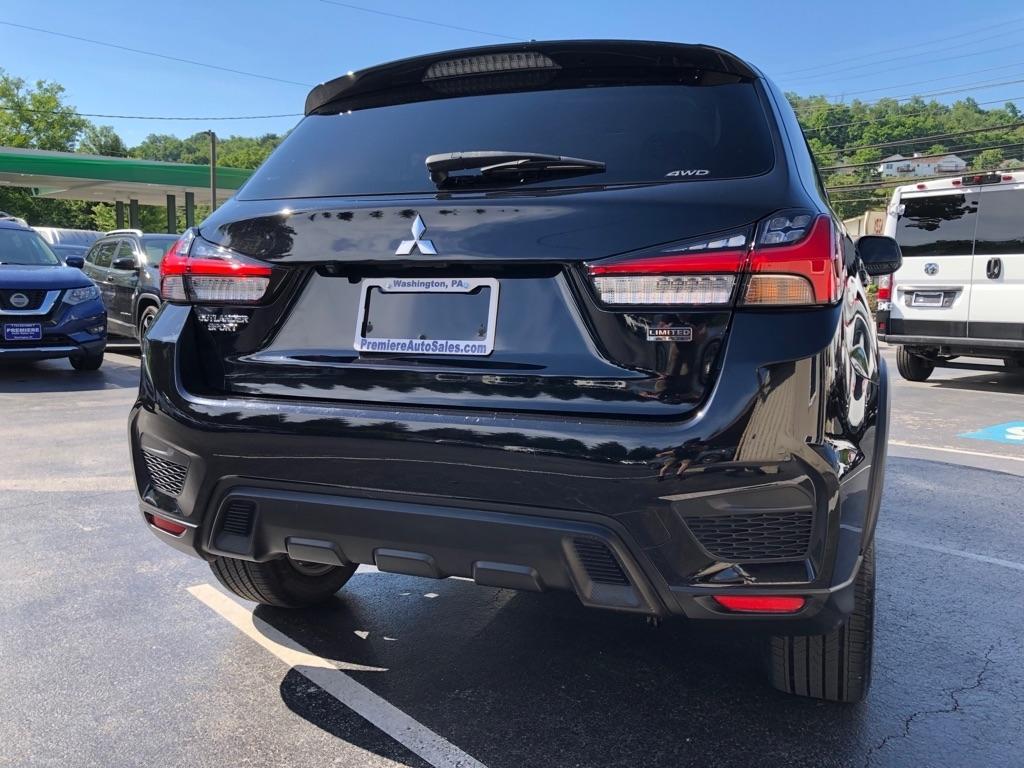 Mitsubishi Outlander Sport  2022