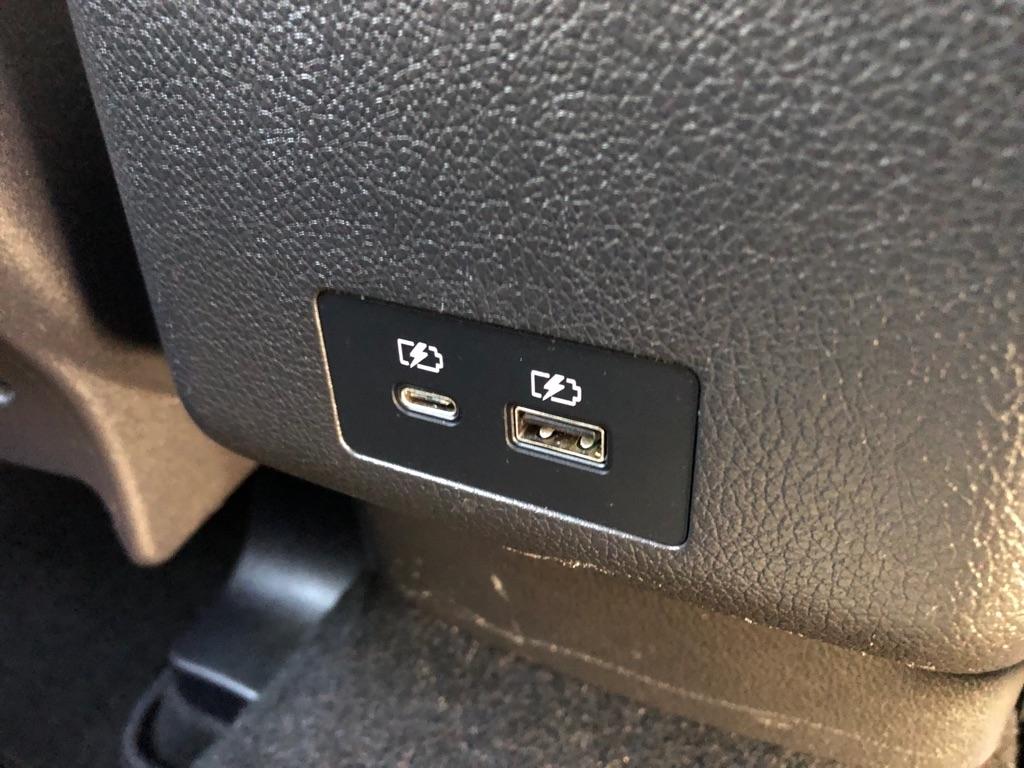 Mitsubishi Outlander Sport  2022