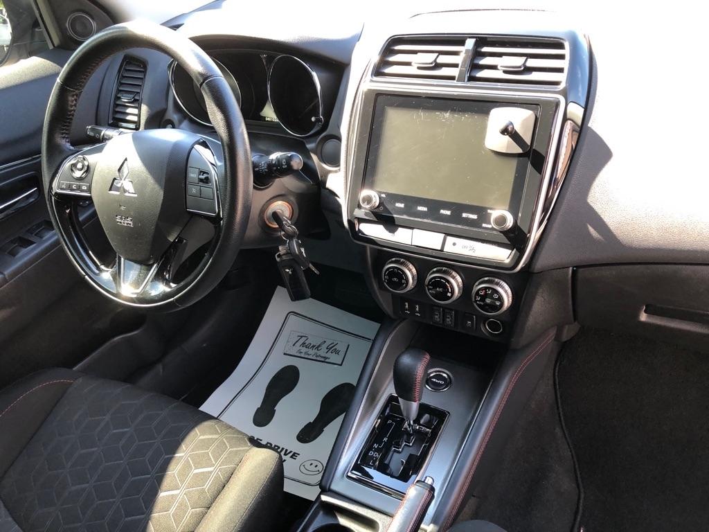 Mitsubishi Outlander Sport  2022