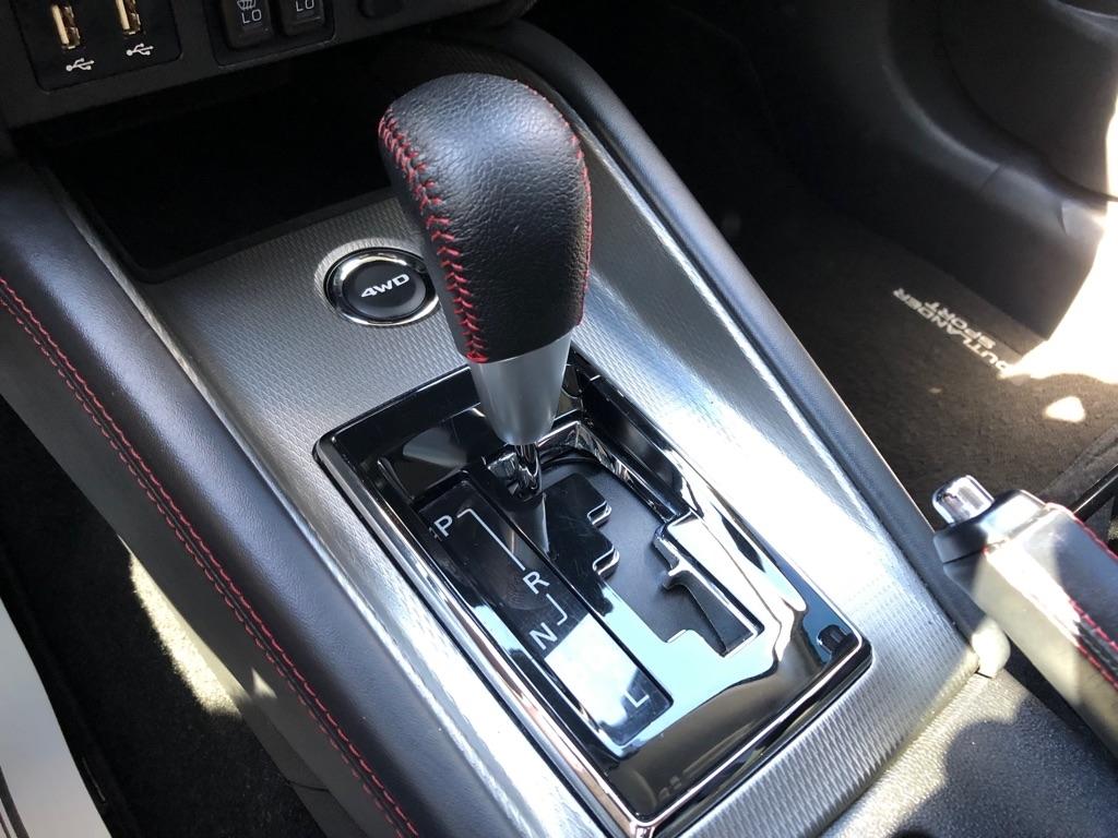 Mitsubishi Outlander Sport  2022