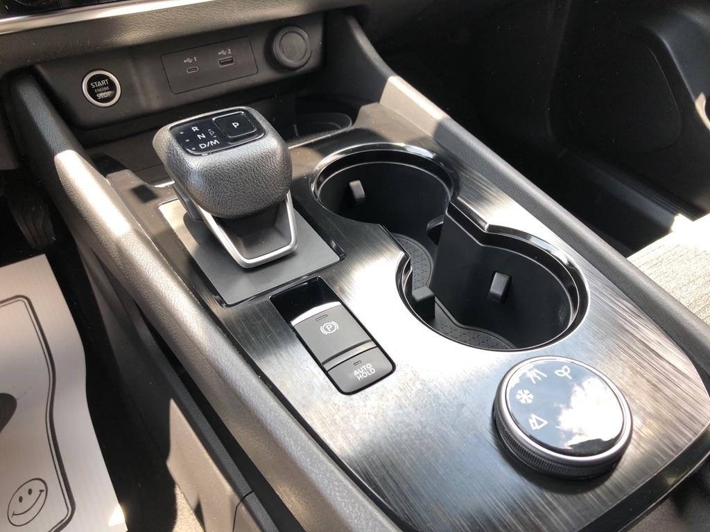Nissan Rogue  2023