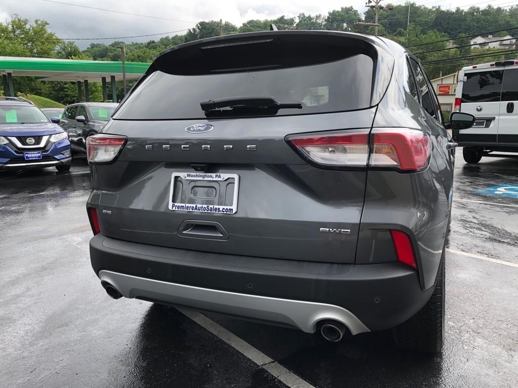 Ford Escape  2021