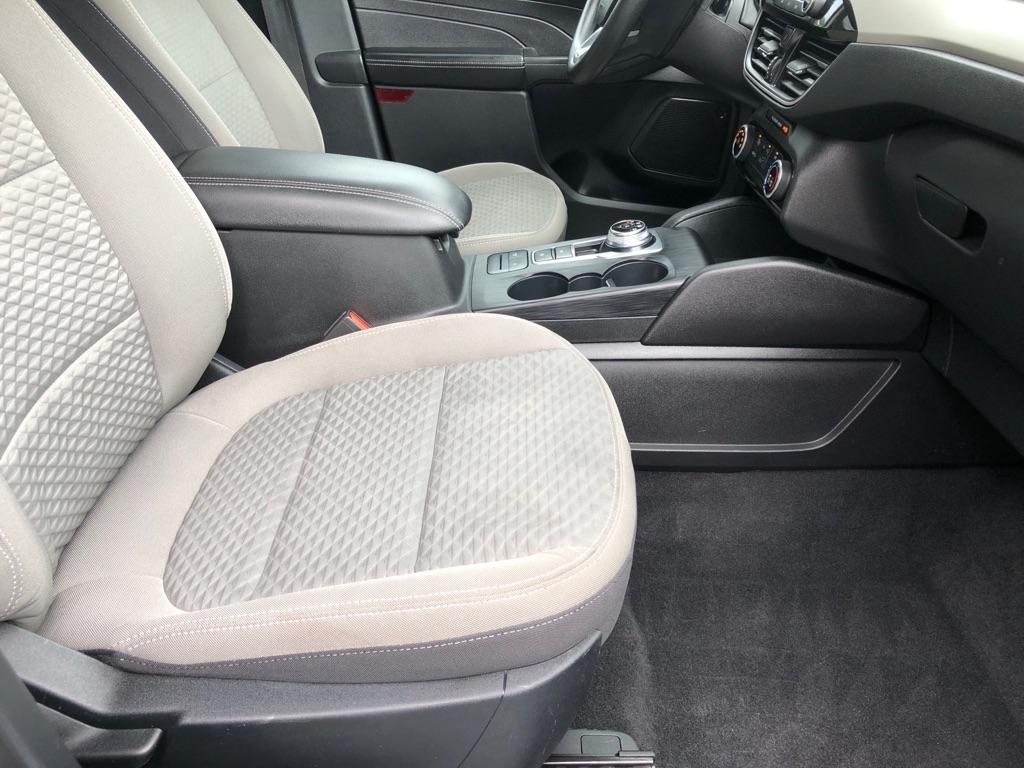Ford Escape  2021