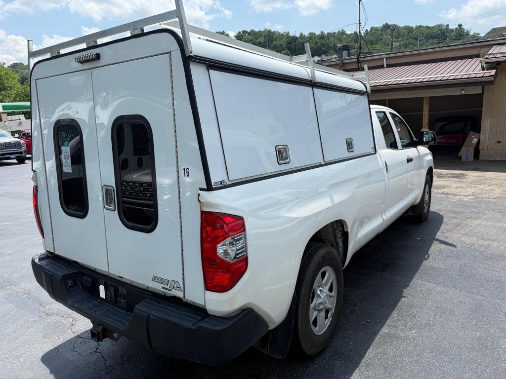 Toyota Tundra  2021