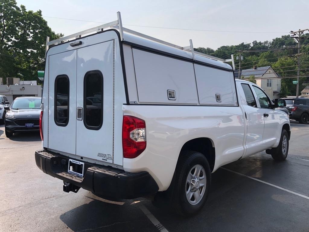 Toyota Tundra  2021