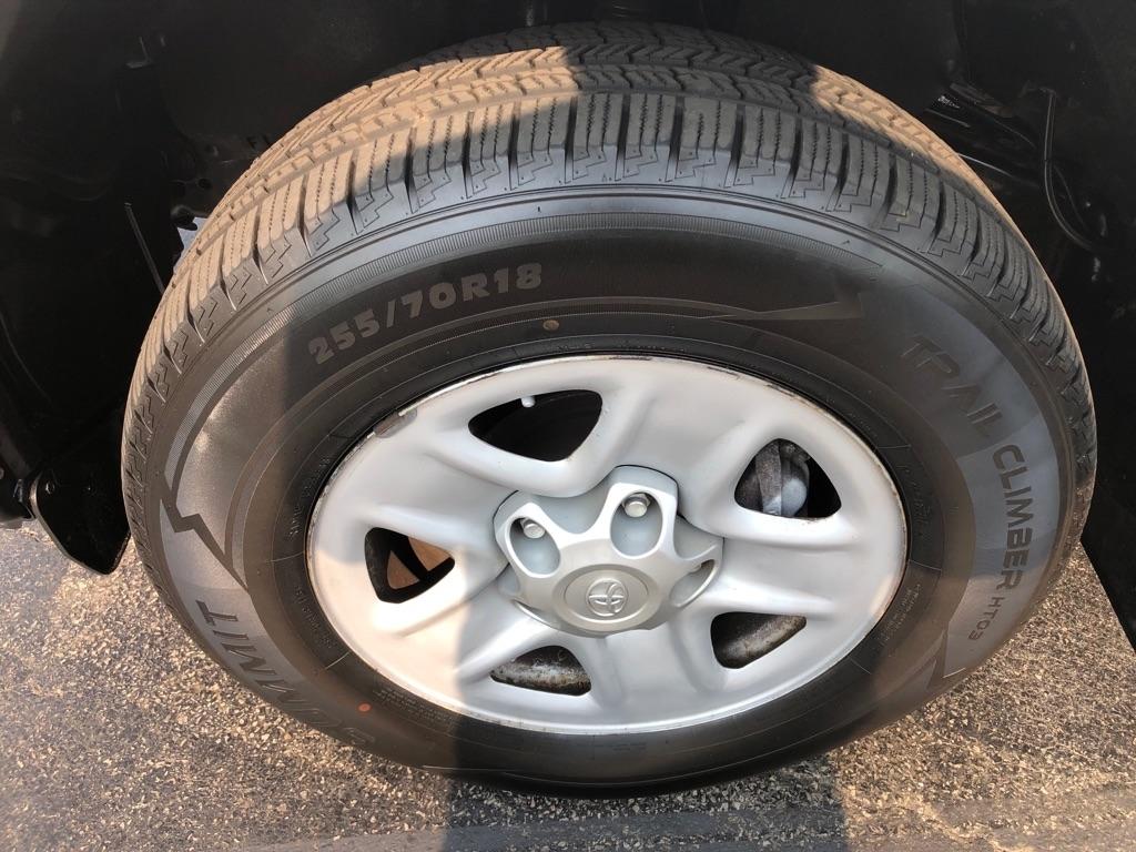 Toyota Tundra  2021