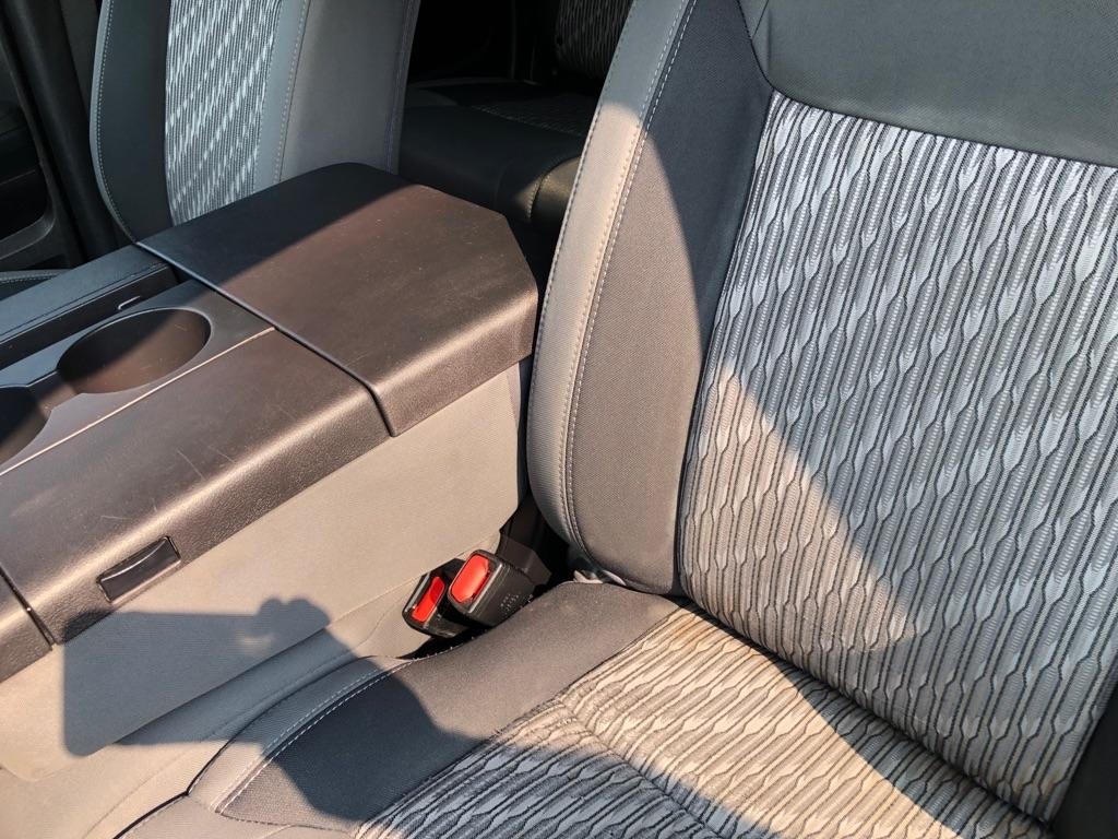 Toyota Tundra  2021