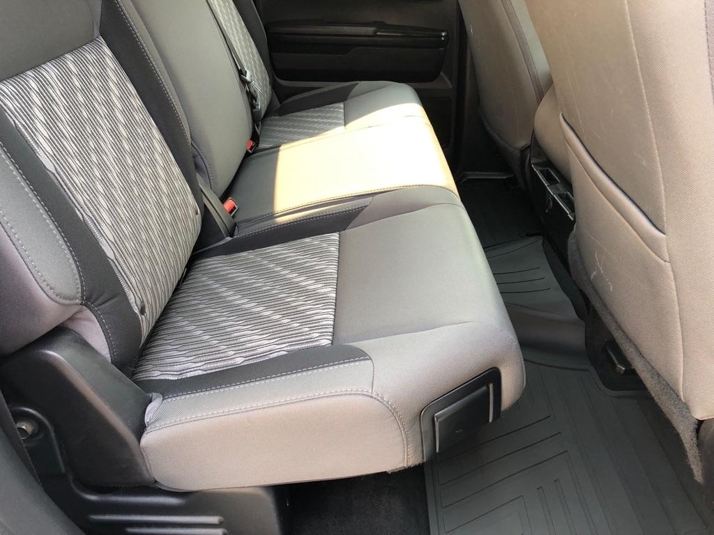Toyota Tundra  2021