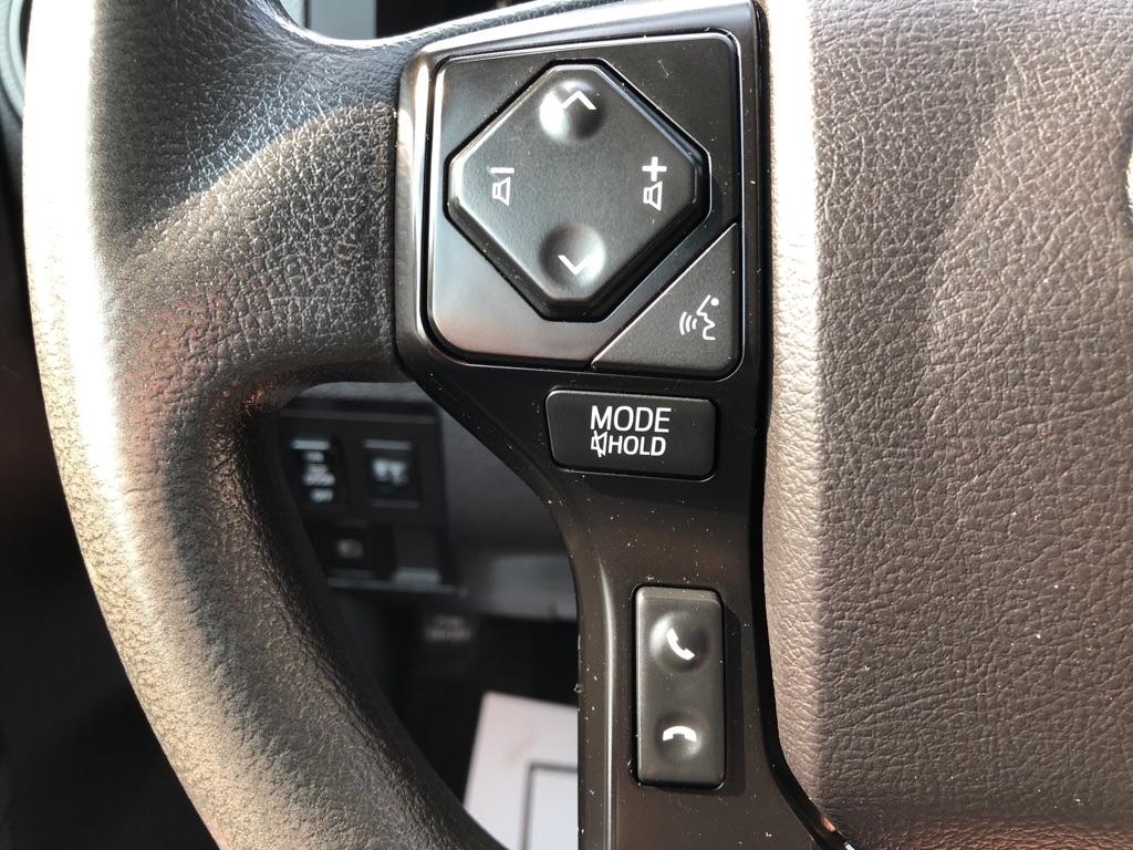 Toyota Tundra  2021