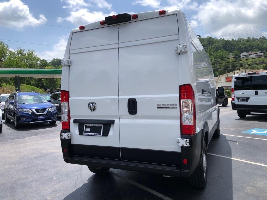 RAM Promaster  2025