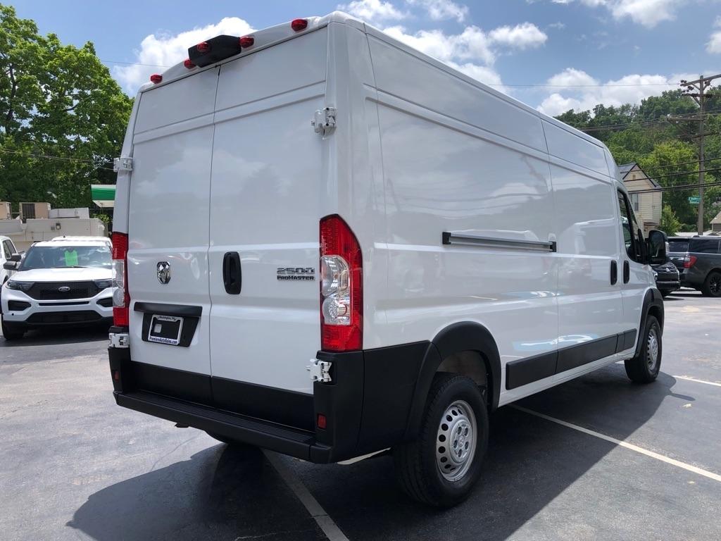 RAM Promaster  2025
