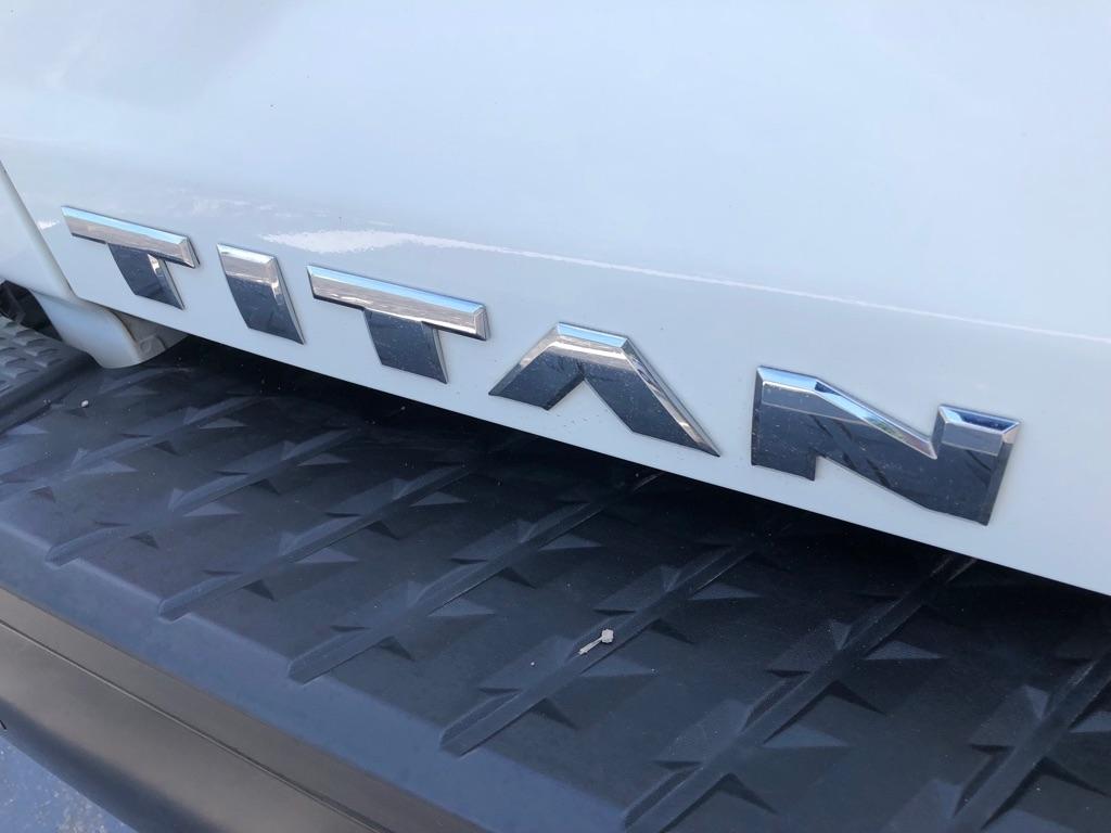 Nissan Titan  2022