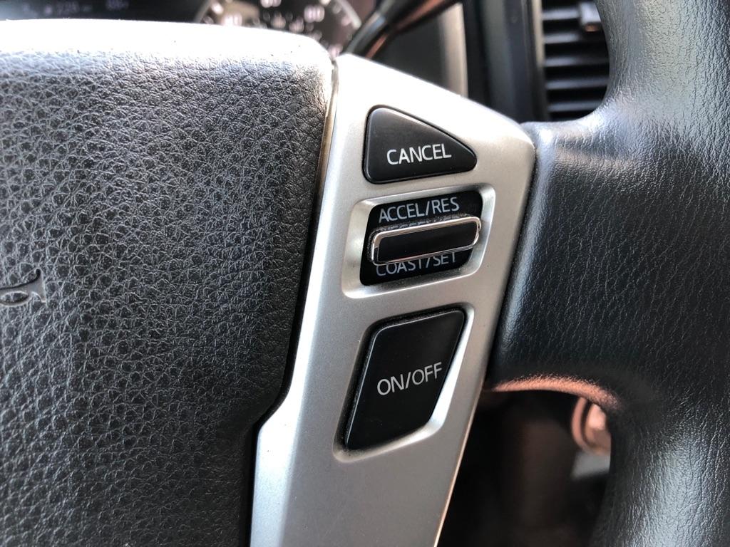 Nissan Titan  2022