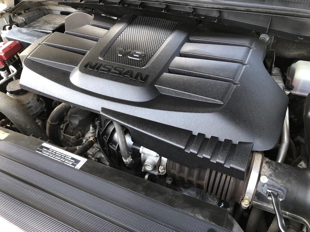 Nissan Titan  2022