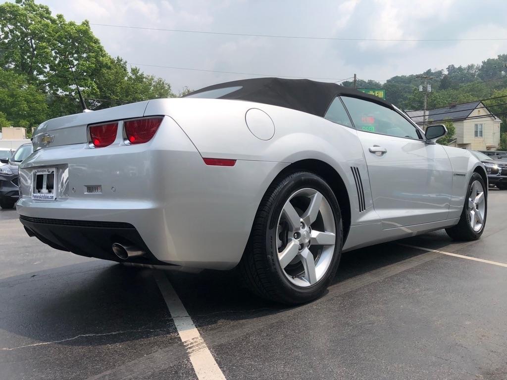 Chevrolet Camaro  2011