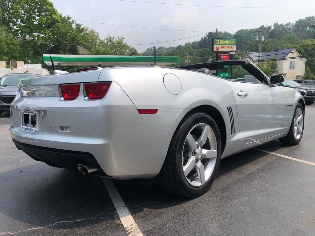 Chevrolet Camaro  2011