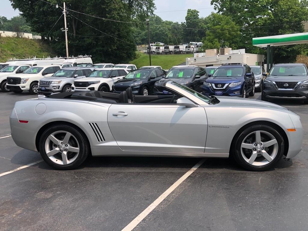 Chevrolet Camaro  2011