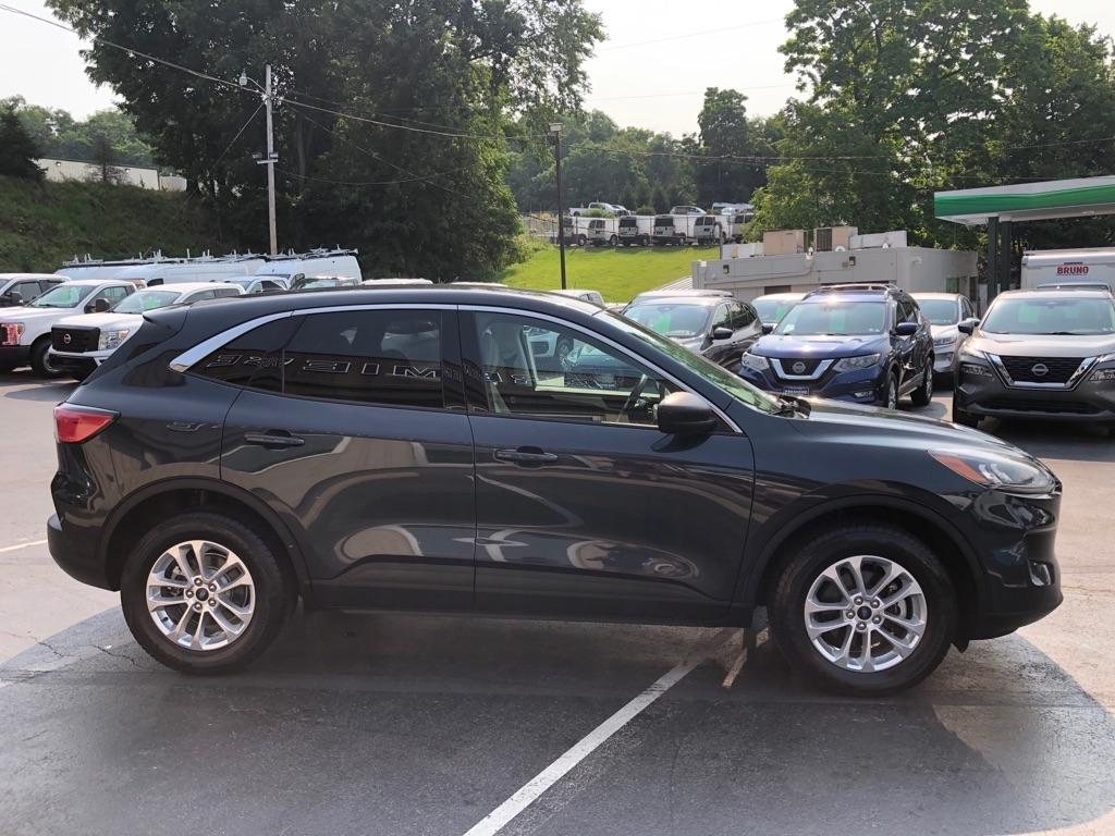Ford Escape  2022