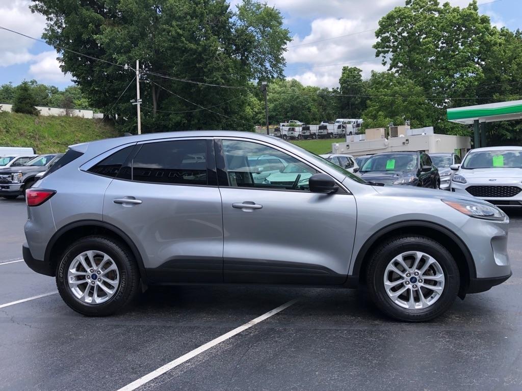 Ford Escape  2022