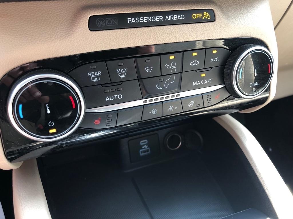 Ford Escape  2022