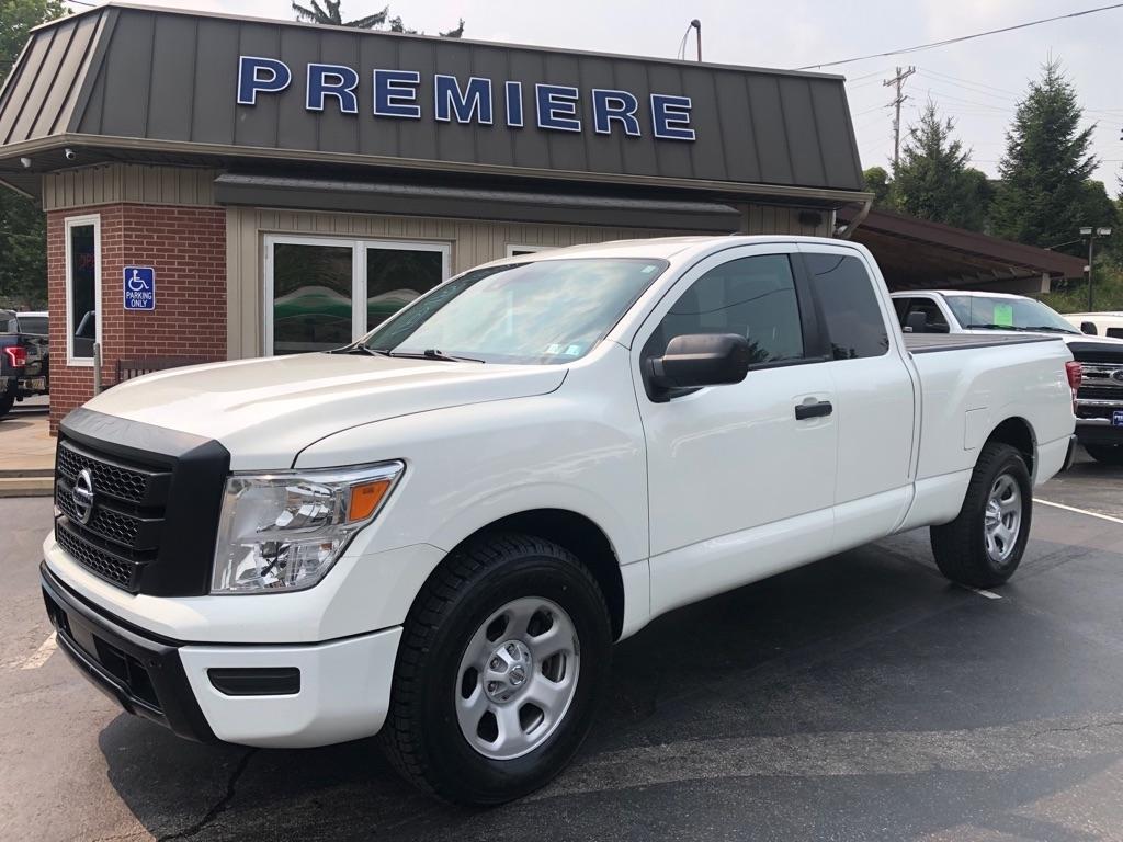 Nissan Titan  2022