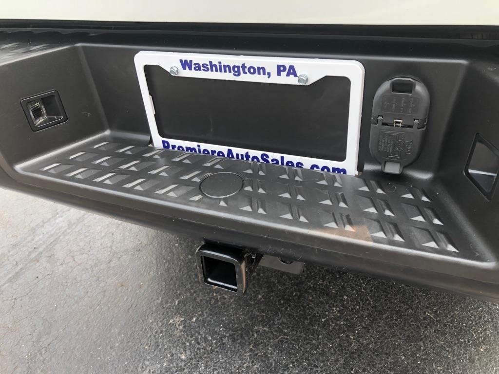 Nissan Titan  2022