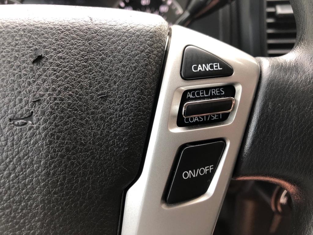 Nissan Titan  2022
