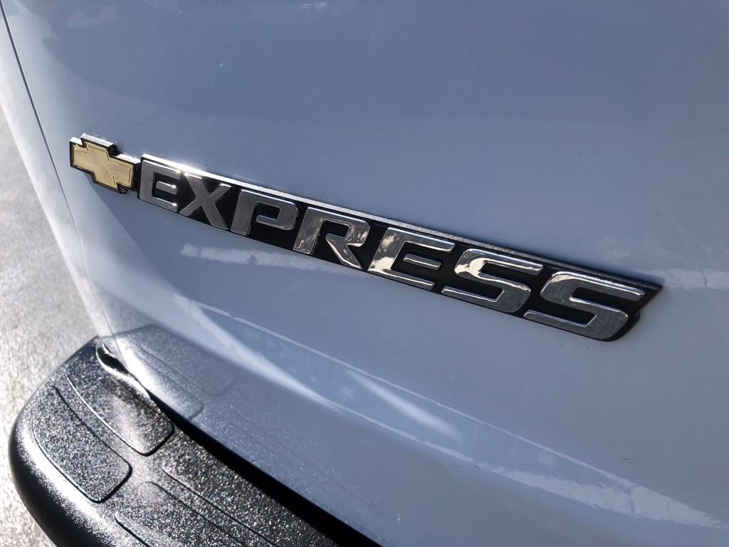 Chevrolet Express  2025