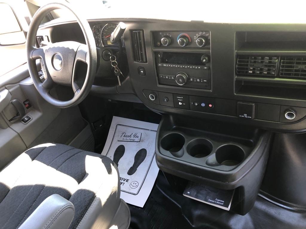 Chevrolet Express  2025