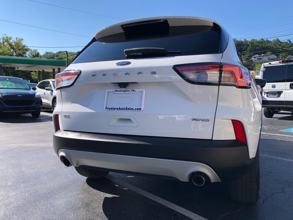 Ford Escape  2021