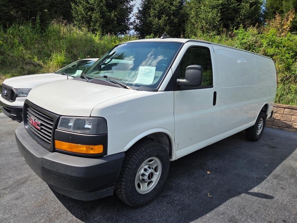 GMC Savana  2023