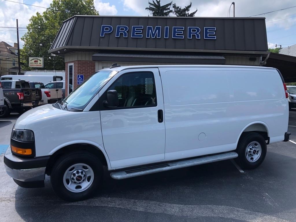 GMC Savana  2025