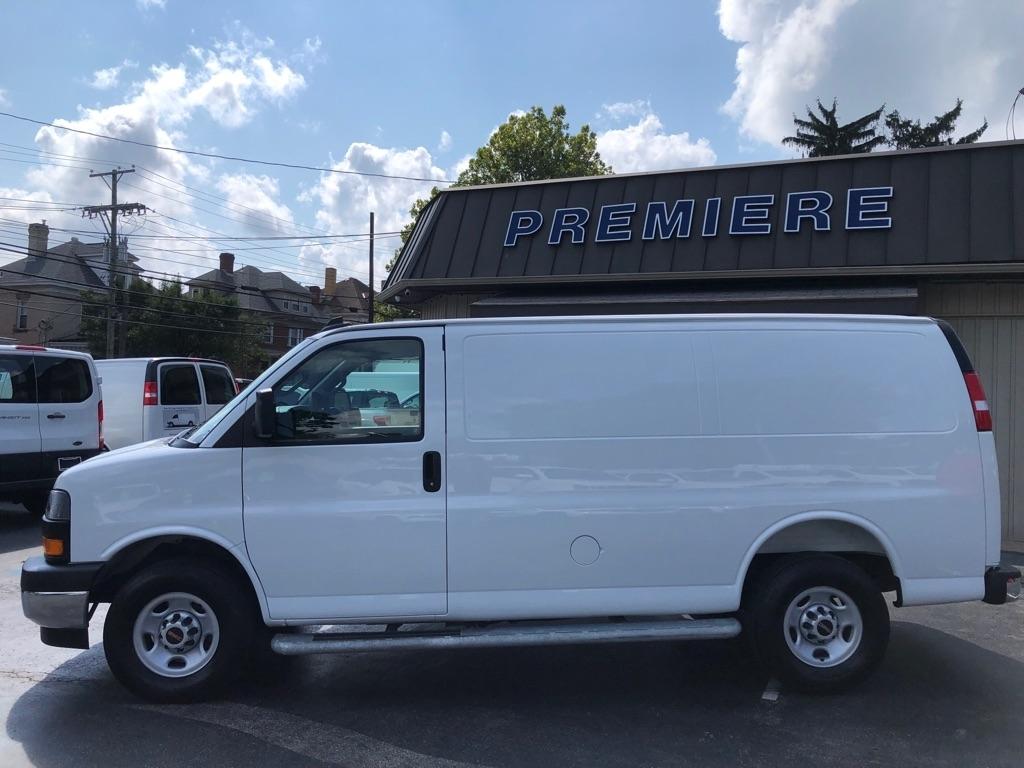 GMC Savana  2025