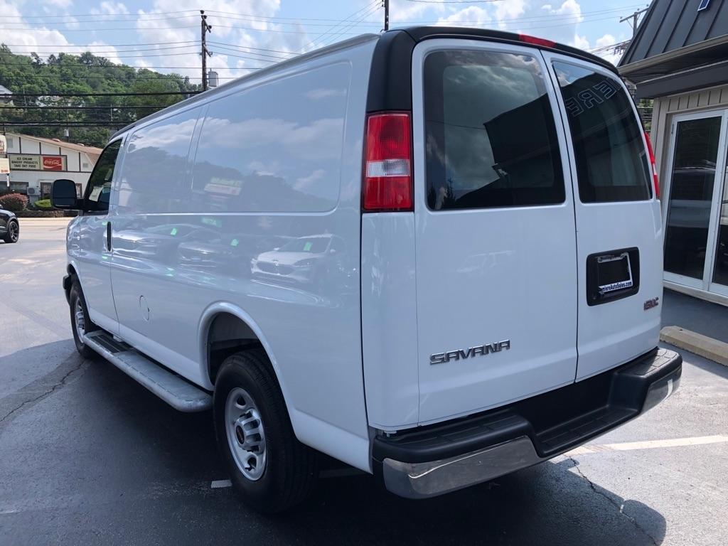 GMC Savana  2025