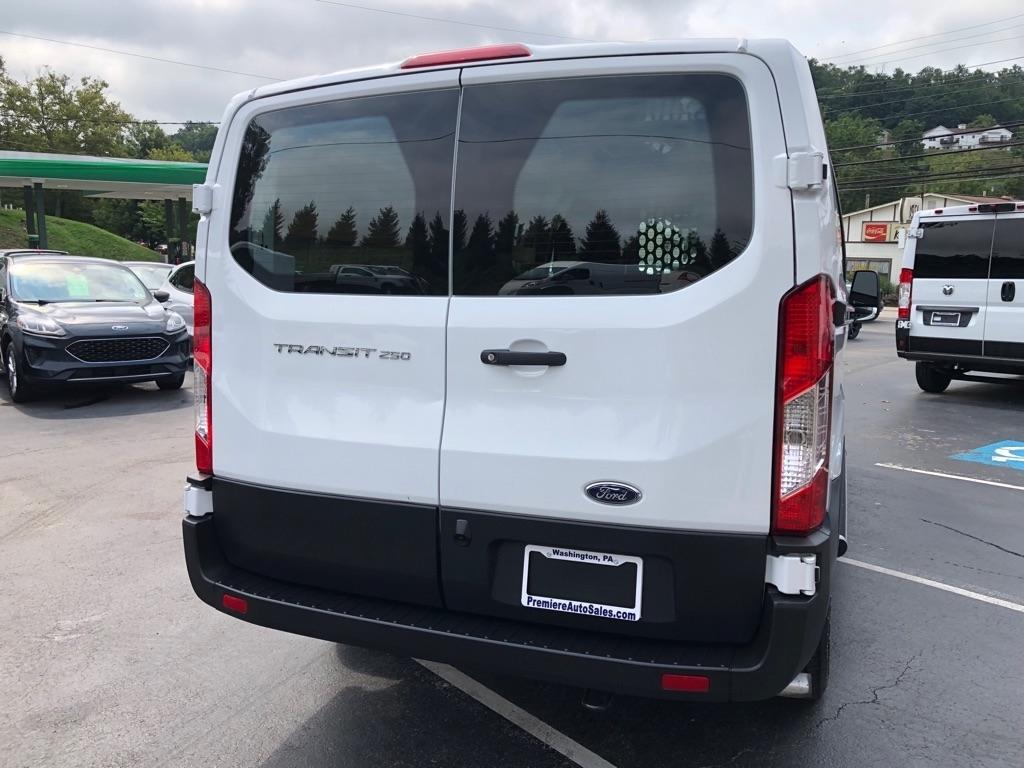 Ford Transit  2025