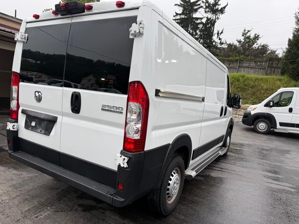 RAM Promaster  2025