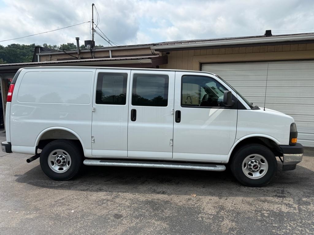 GMC Savana  2025