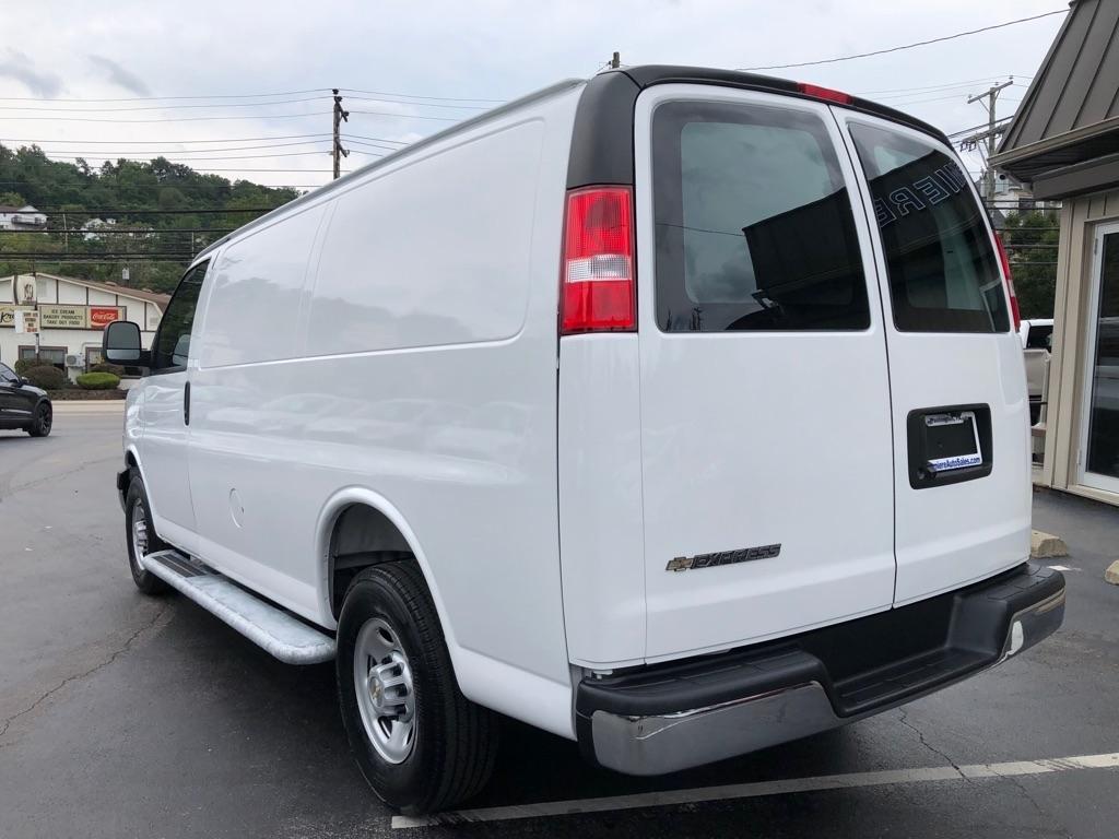 Chevrolet Express  2025