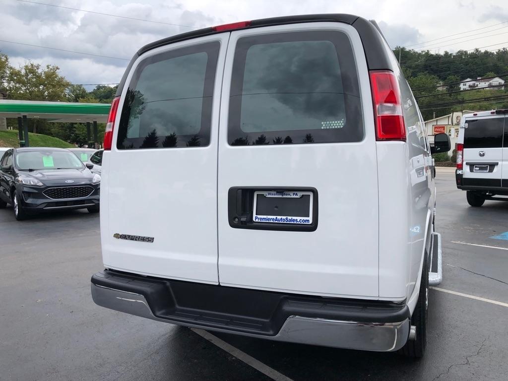 Chevrolet Express  2025
