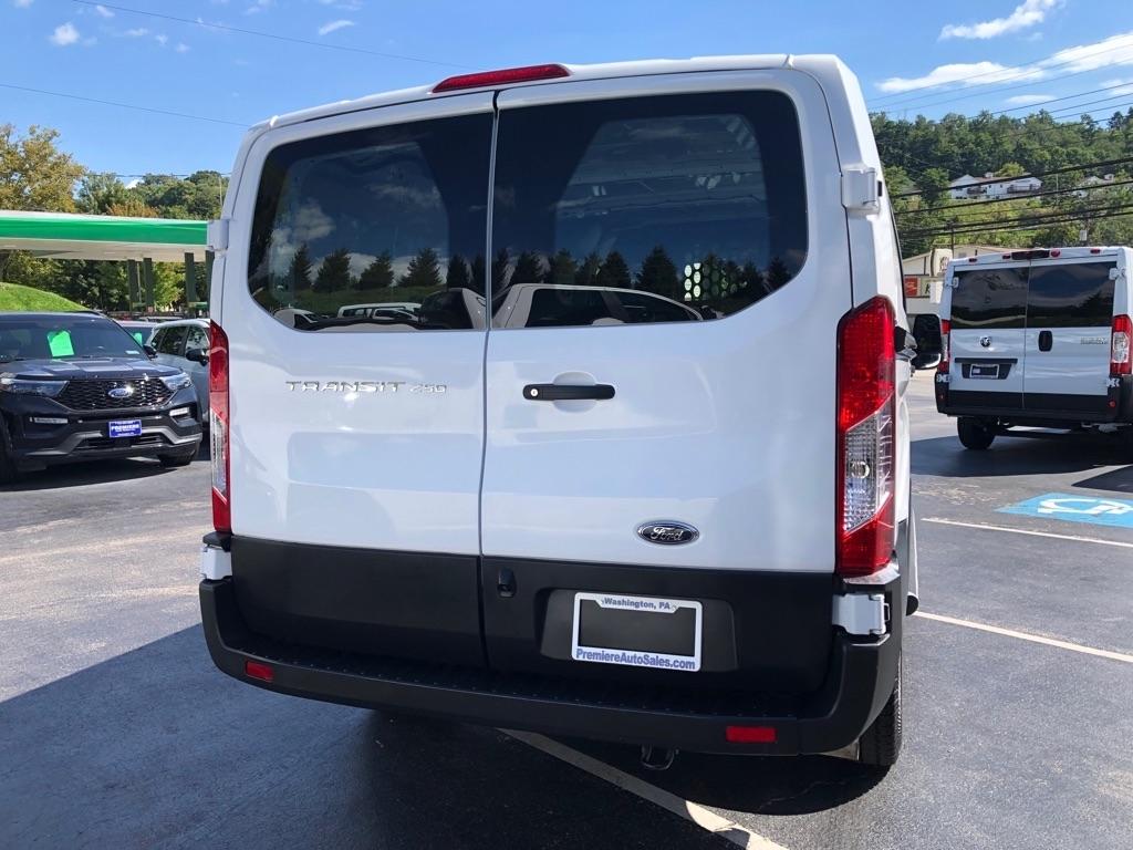 Ford Transit  2025