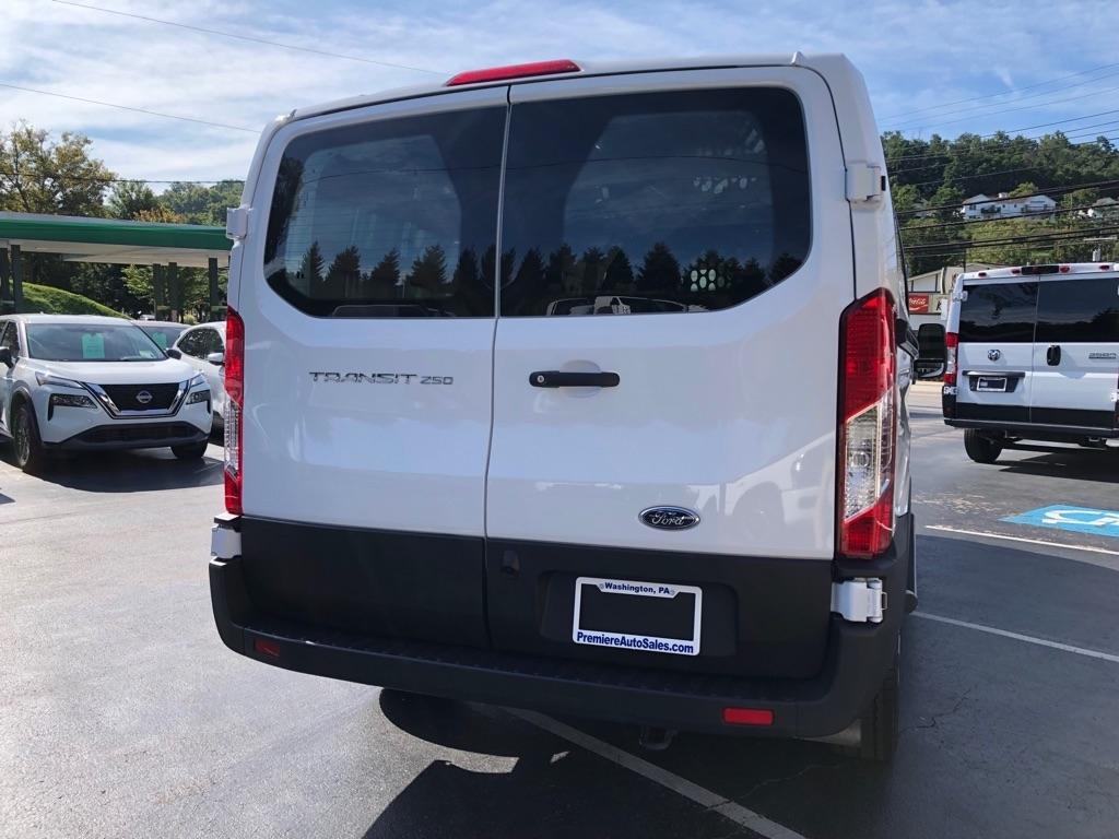 Ford Transit  2025