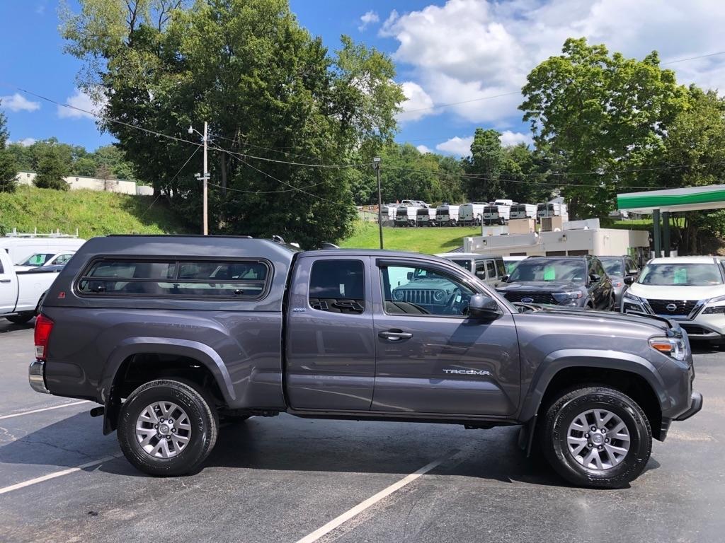 Toyota Tacoma  2016