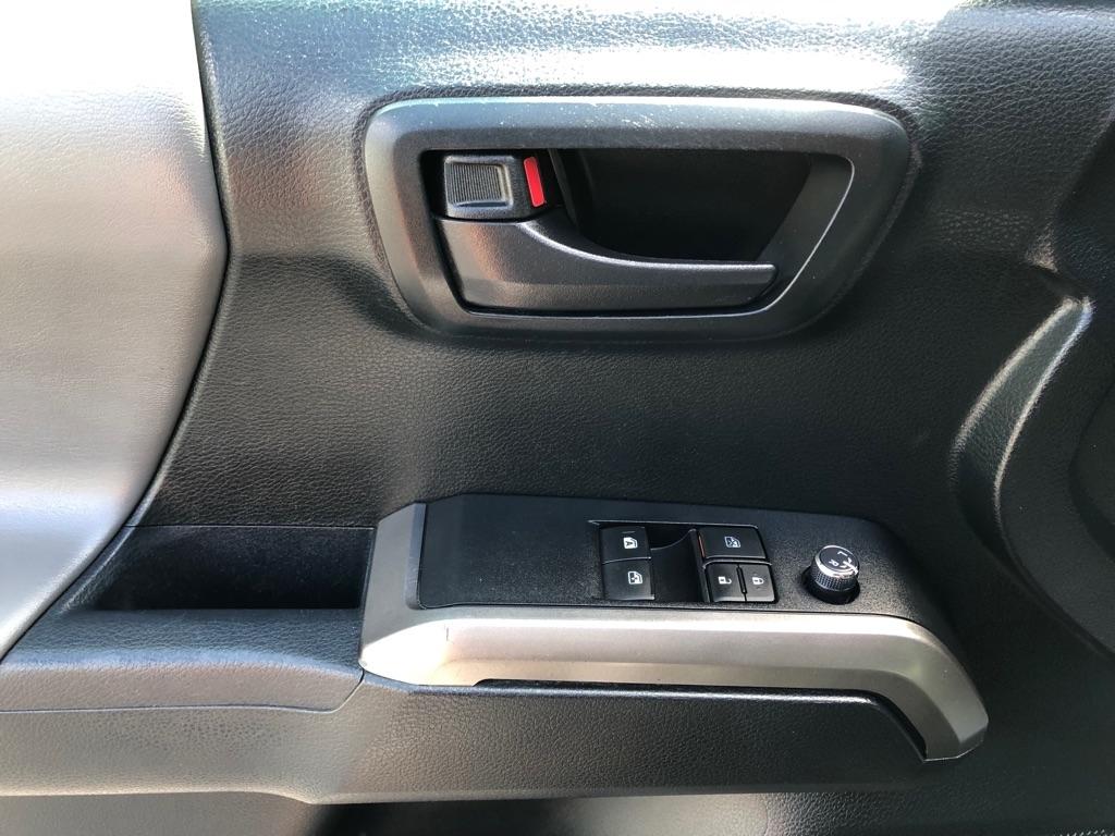 Toyota Tacoma  2016