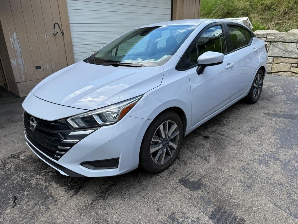 Nissan Versa  2024